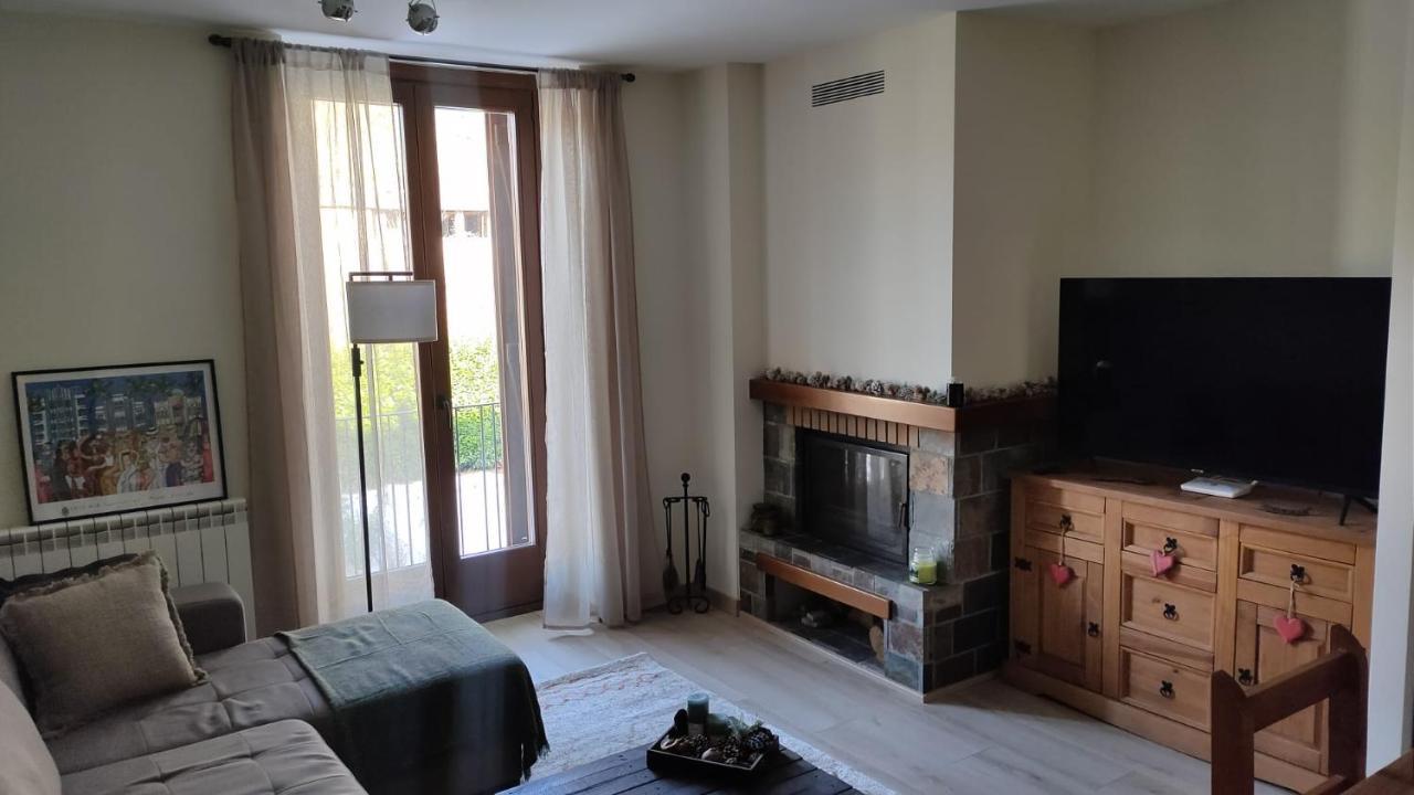 Apartament Ca La Nena Esterri D'Aneu Ngoại thất bức ảnh