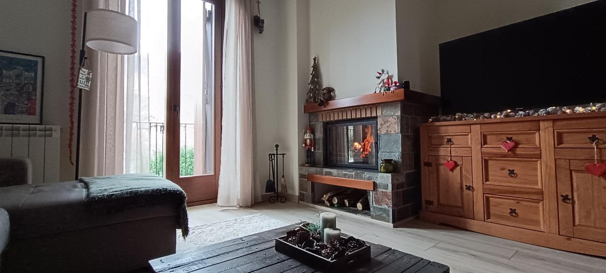 Apartament Ca La Nena Esterri D'Aneu Ngoại thất bức ảnh